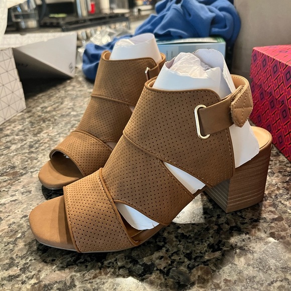 Call it Spring - Size 5 - Picture 6 of 6